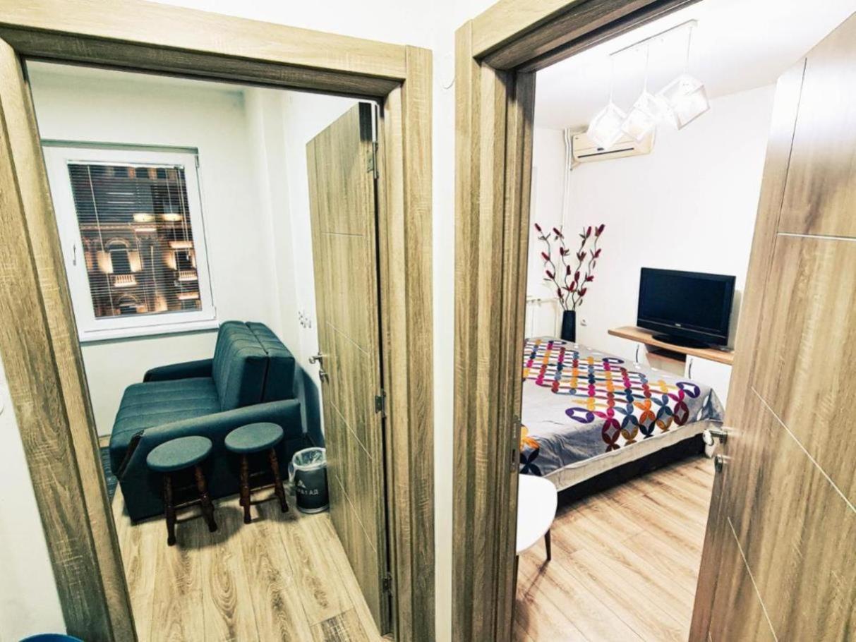 Rooftop Apartment At Mainsquare Скопье Экстерьер фото