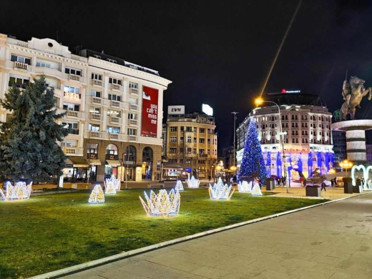 Rooftop Apartment At Mainsquare Скопье Экстерьер фото