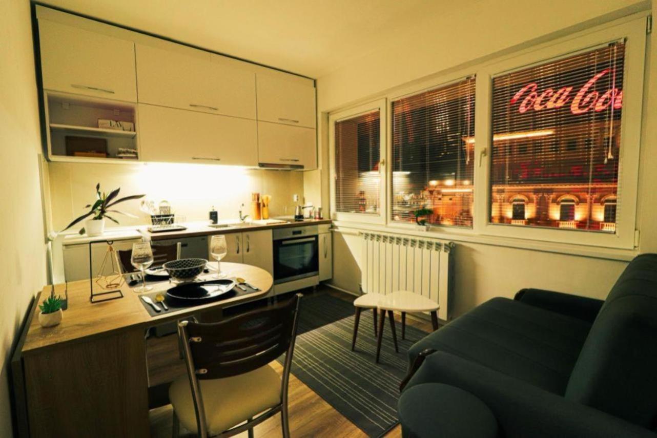 Rooftop Apartment At Mainsquare Скопье Экстерьер фото