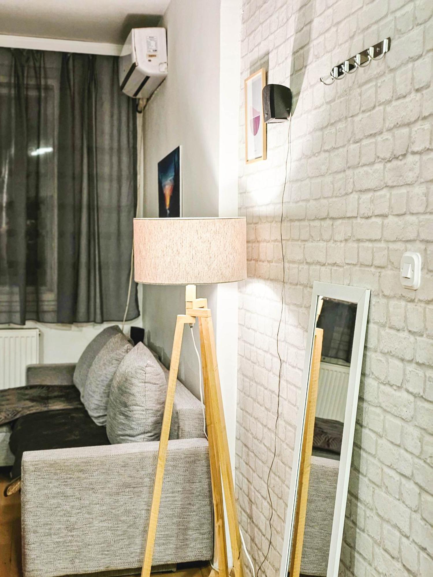 Rooftop Apartment At Mainsquare Скопье Экстерьер фото