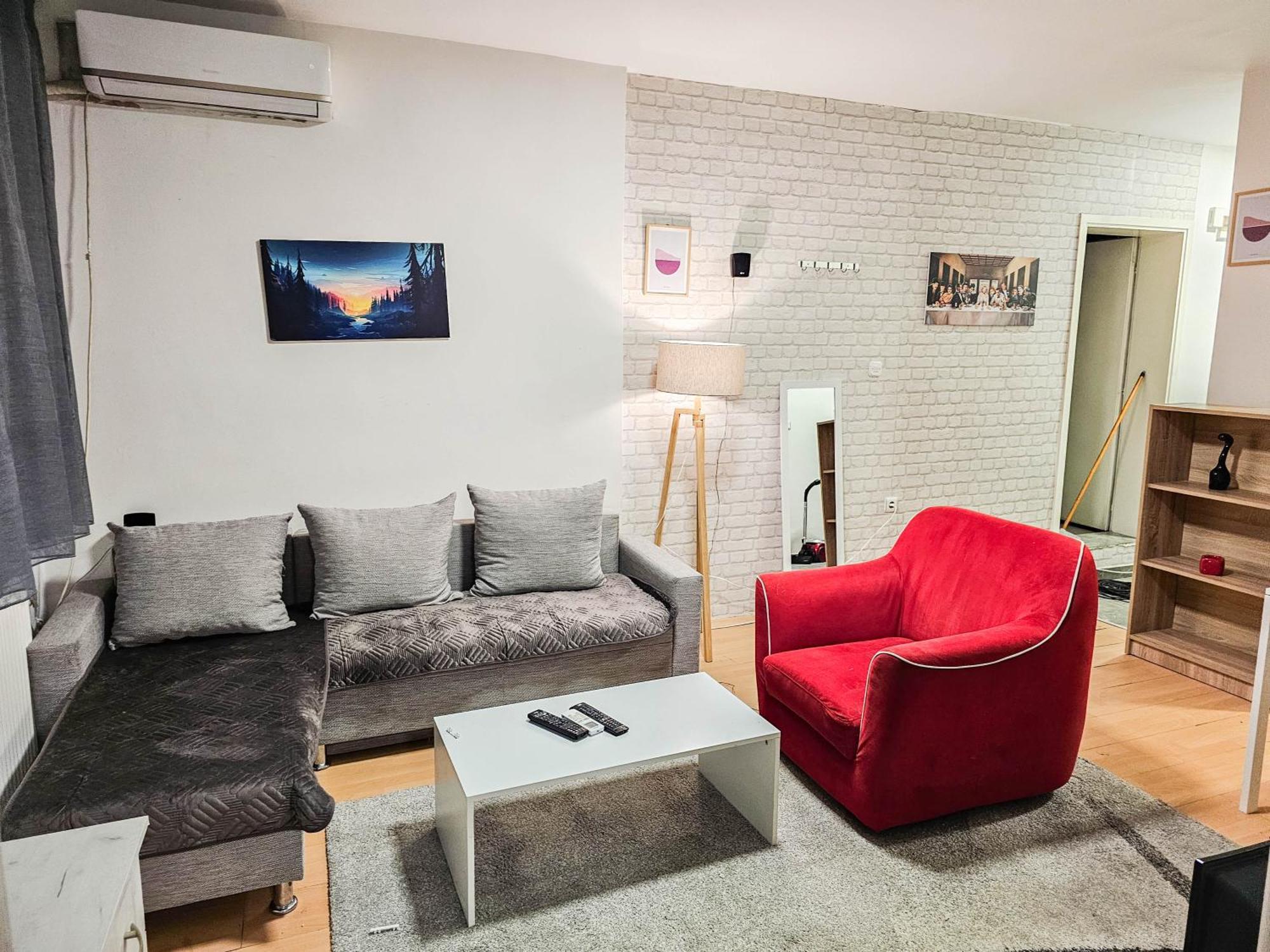 Rooftop Apartment At Mainsquare Скопье Экстерьер фото
